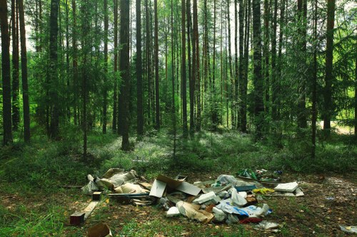 Experienced waste clearance team in Hoxton